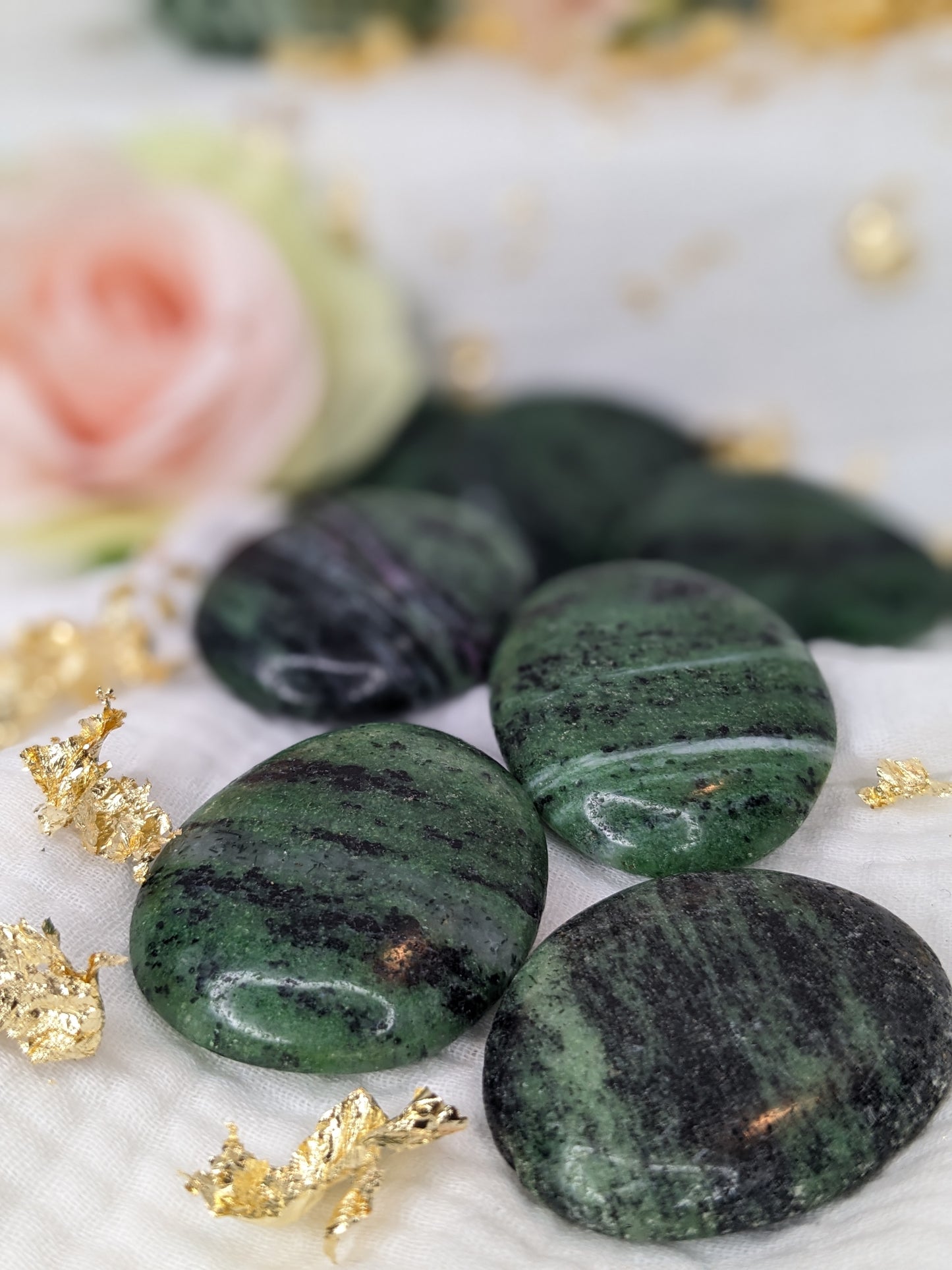 Galet Rubis zoisite