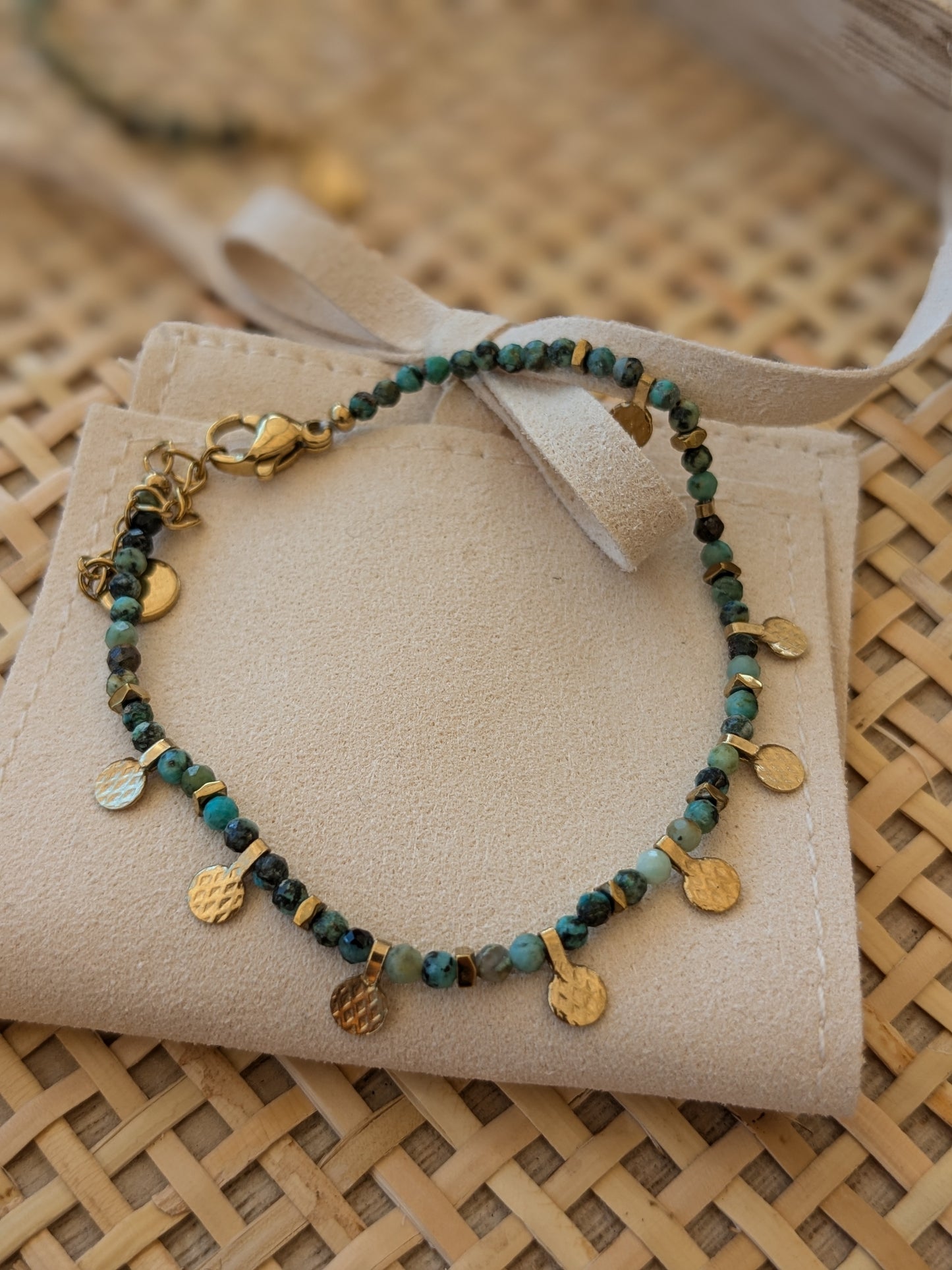 Bracelet perle en pierre et pampille ✨