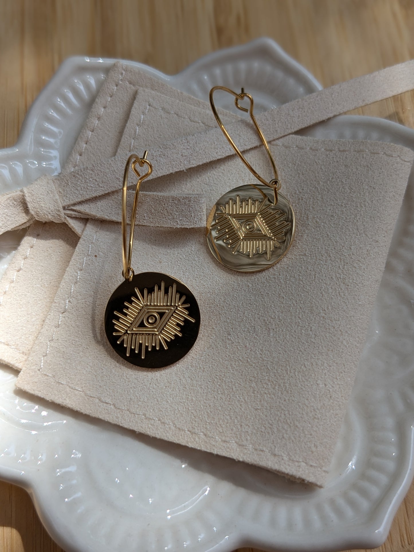 Créoles fines médaille avec Oeil 🧿