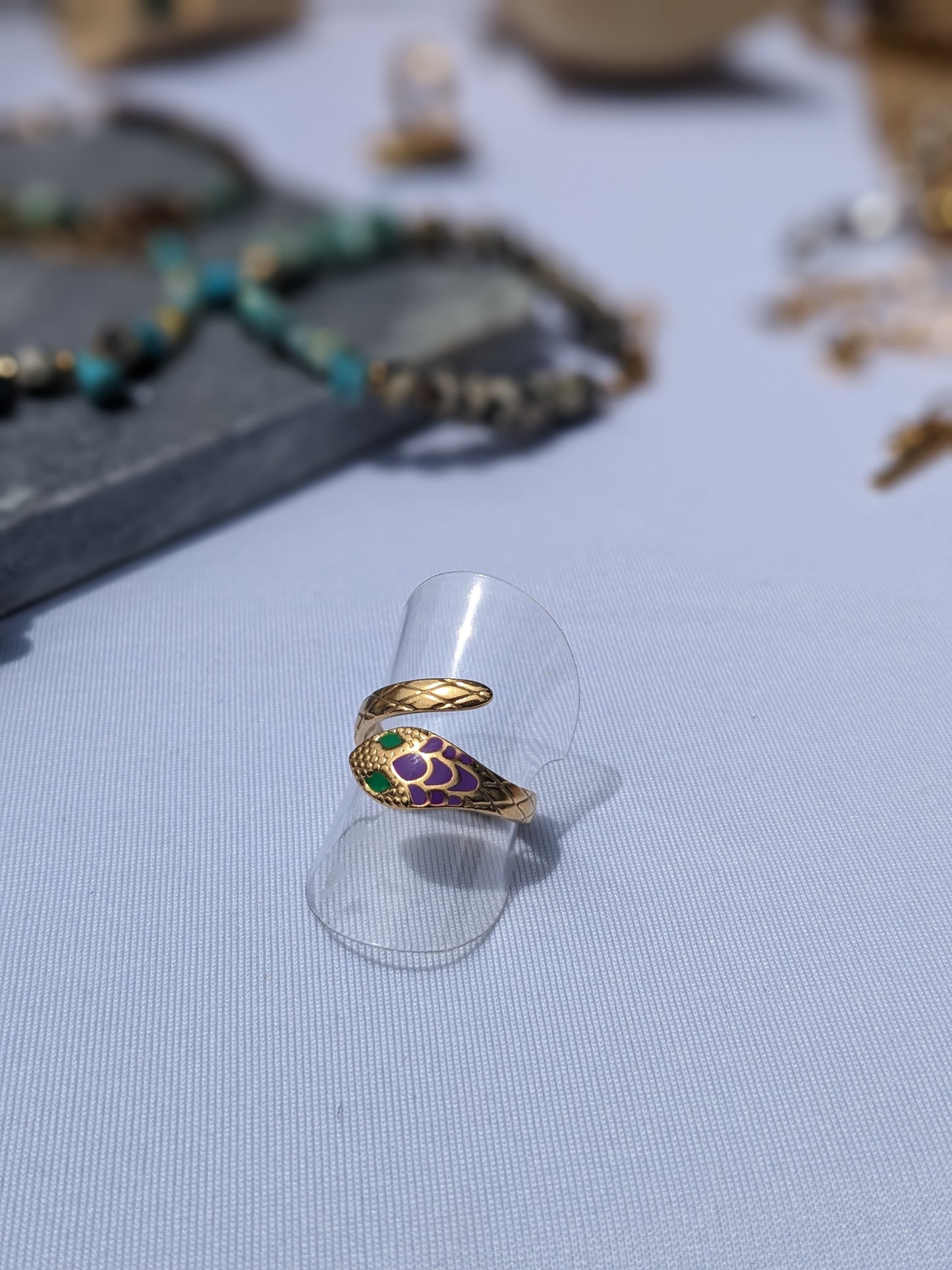 Bague serpent mauve
