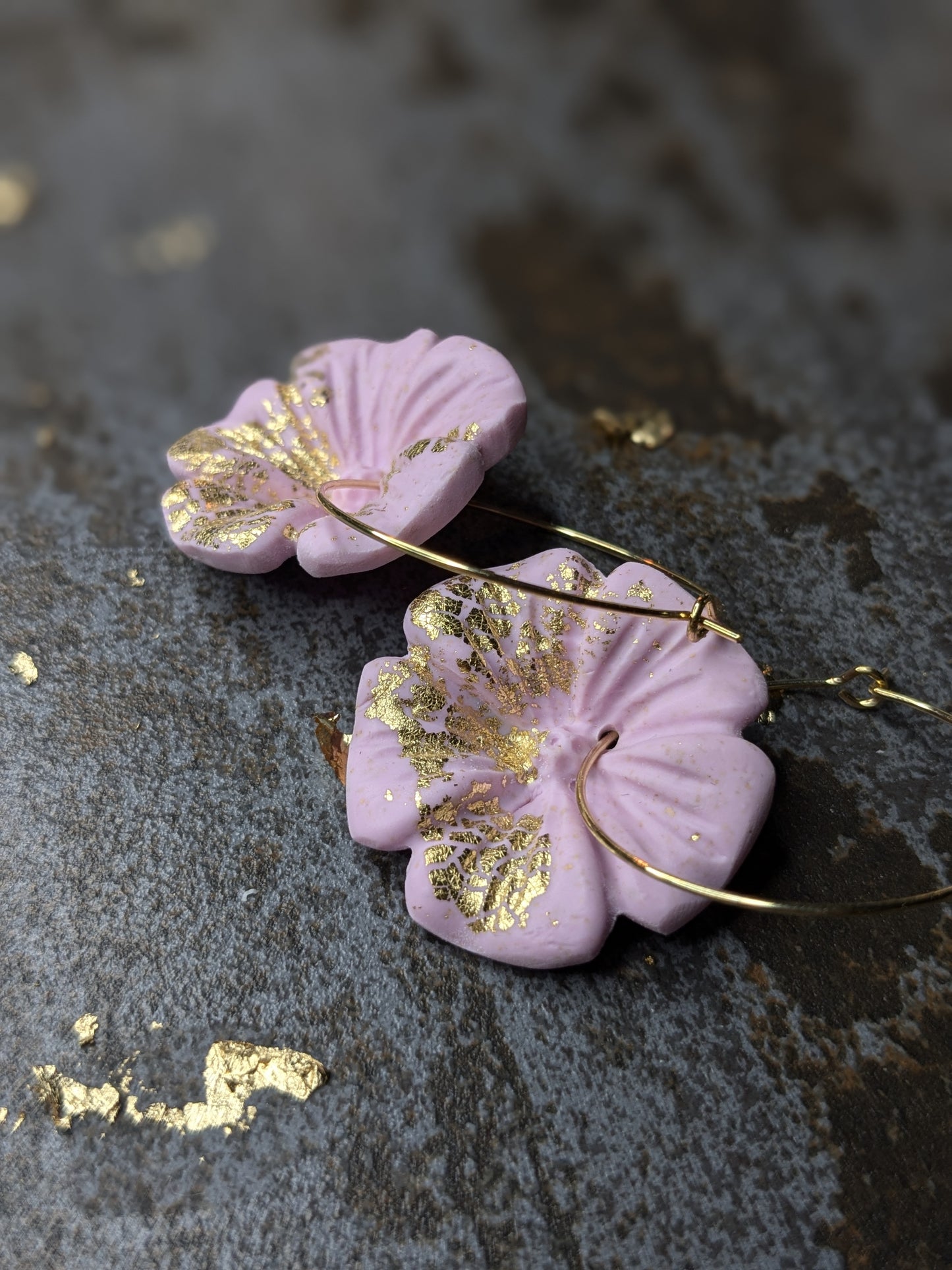 Boucle d'oreille Fleurs d'or 🌸