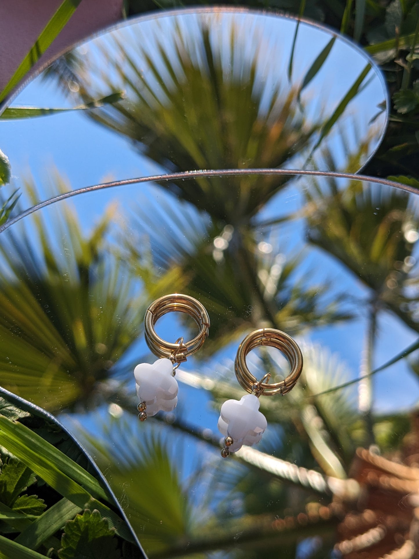Boucles d'oreilles trèfle blanc