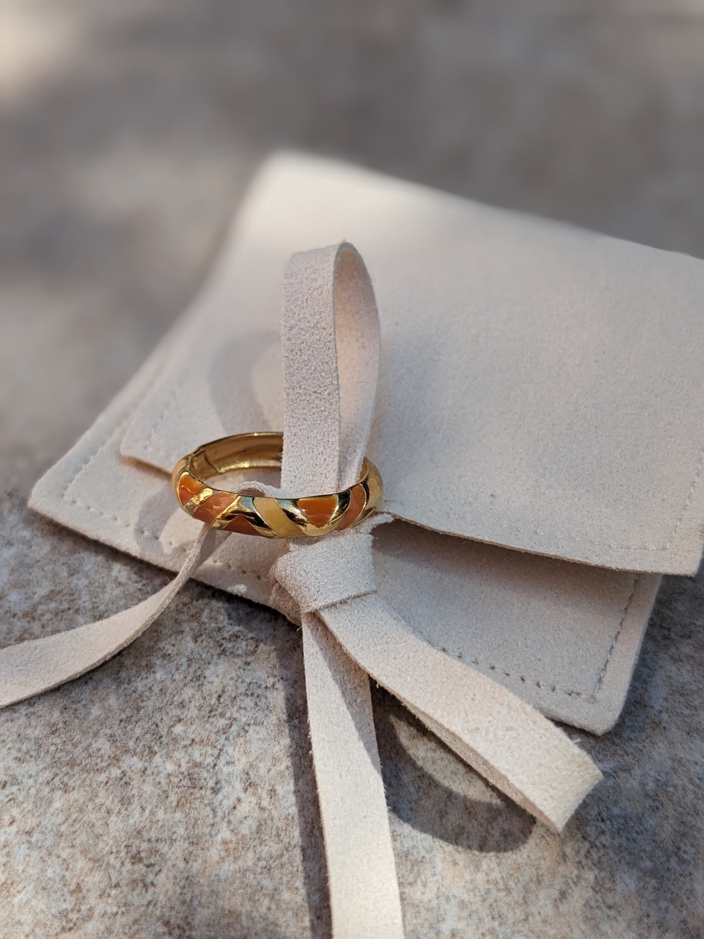 Bague fine ajustable