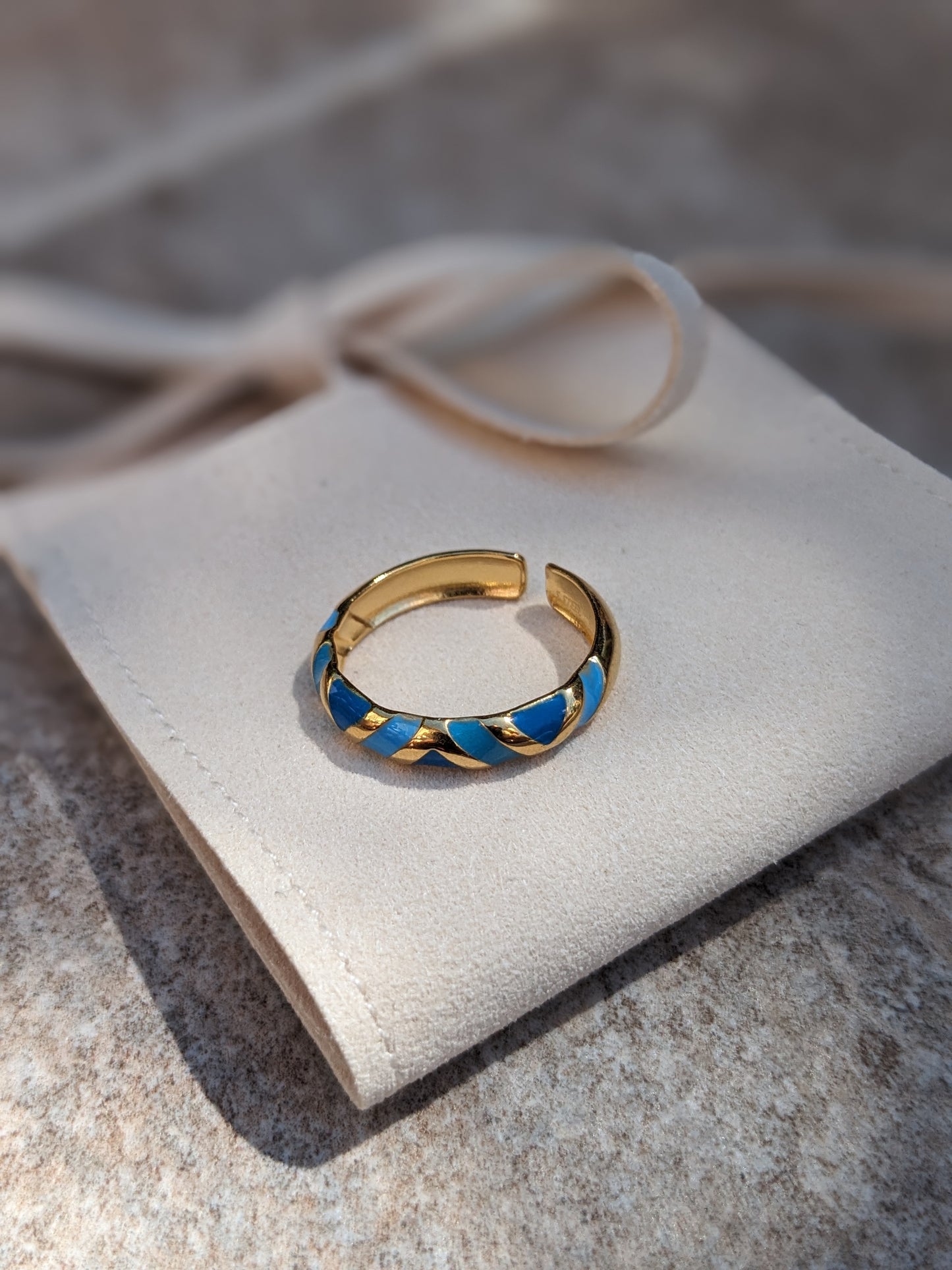 Bague fine ajustable bleu