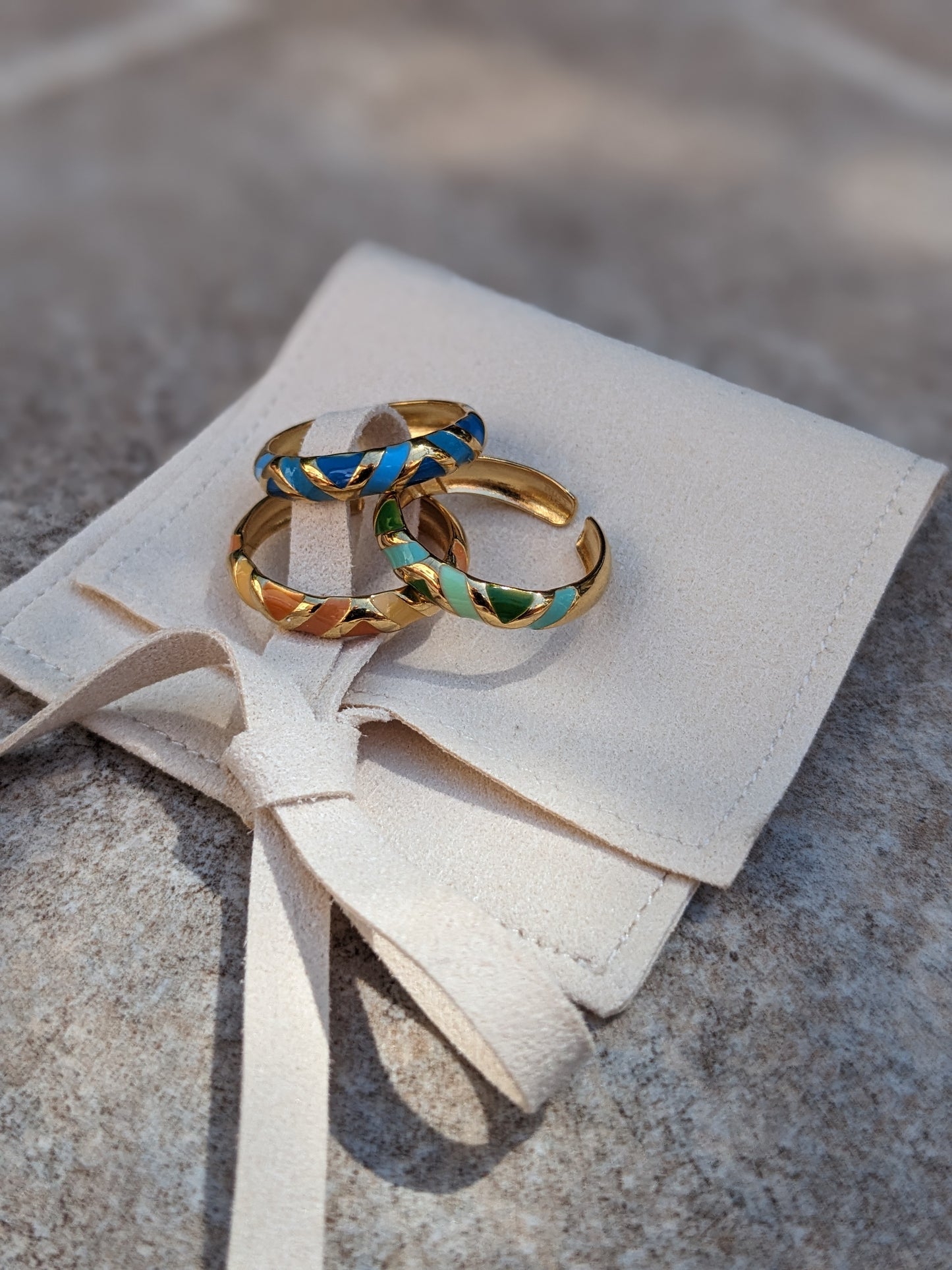 Bague fine ajustable bleu