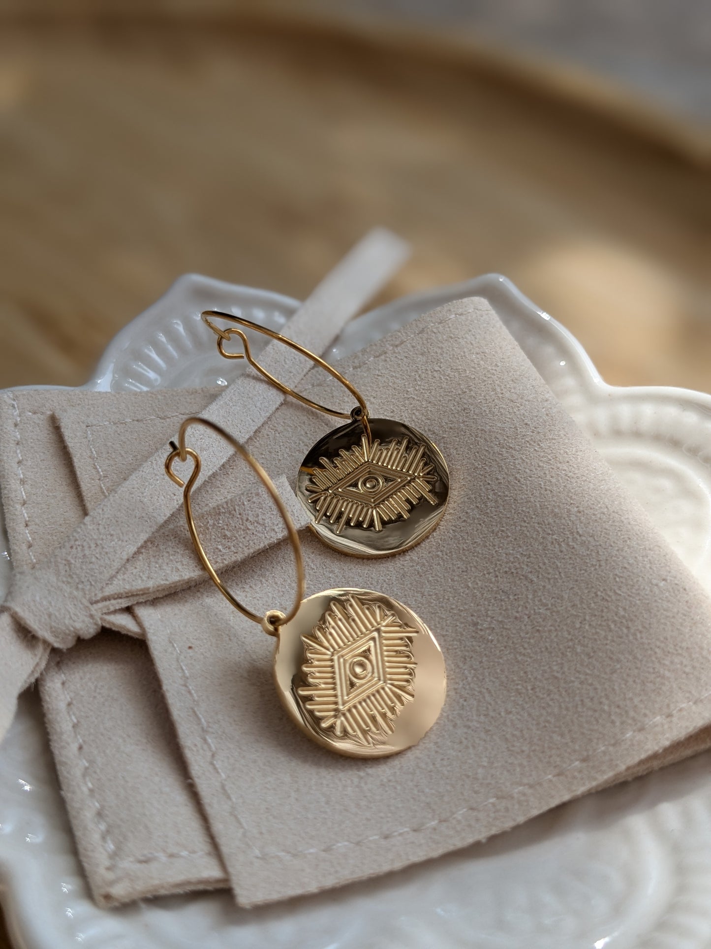 Créoles fines médaille avec Oeil 🧿