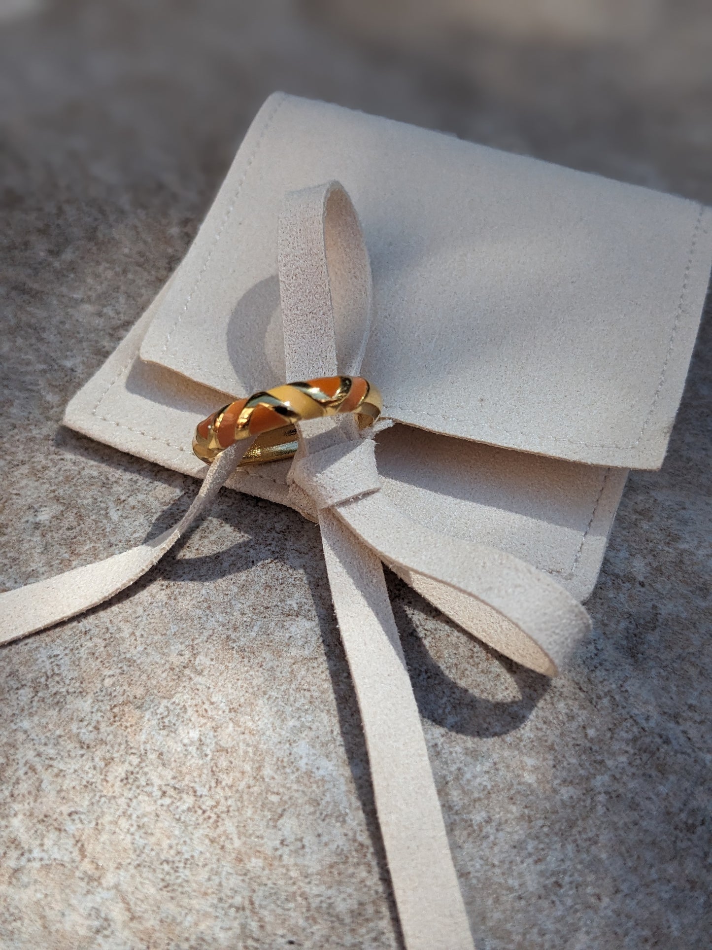 Bague fine ajustable