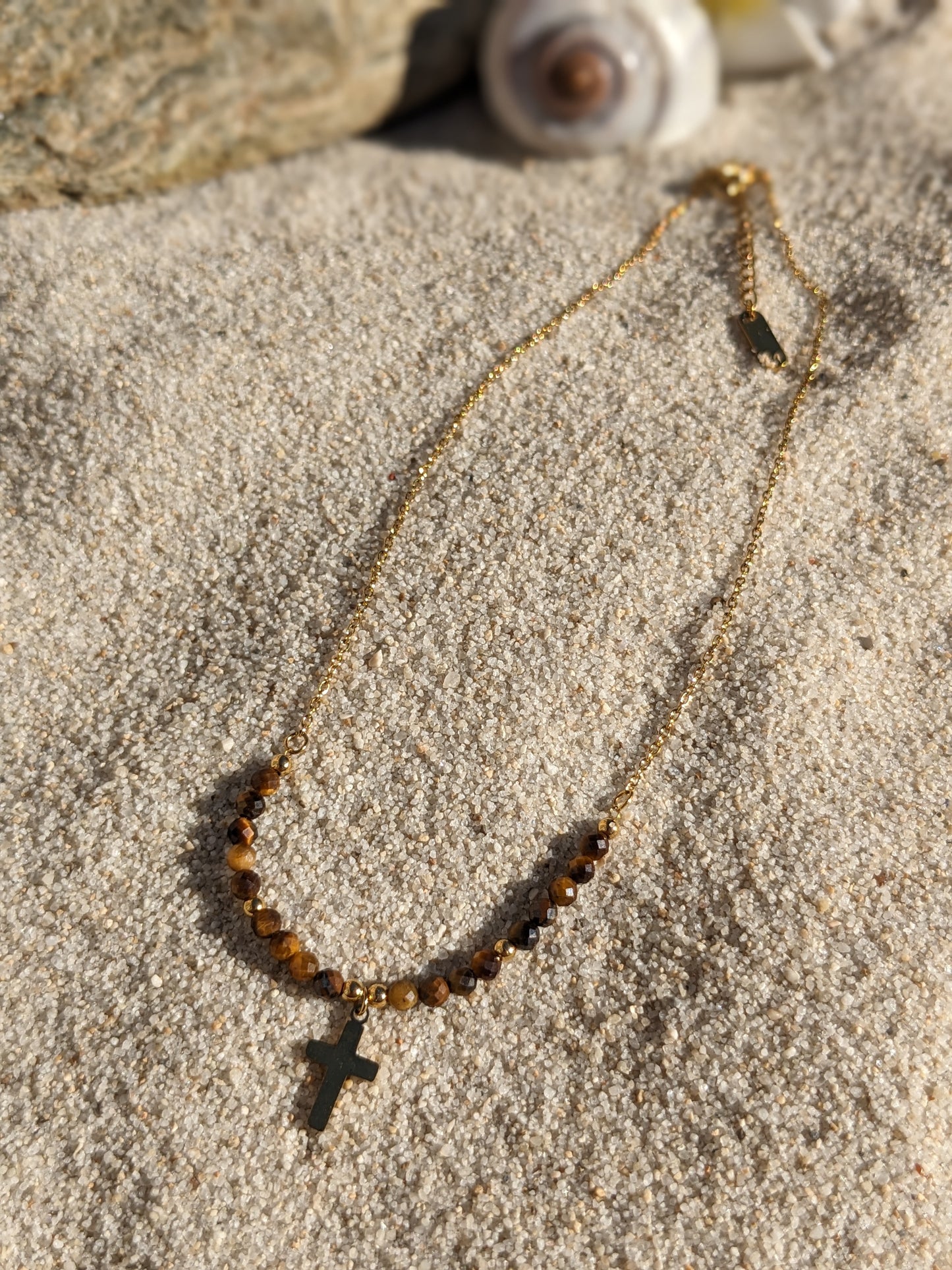 Collier oeil de tigre & croix