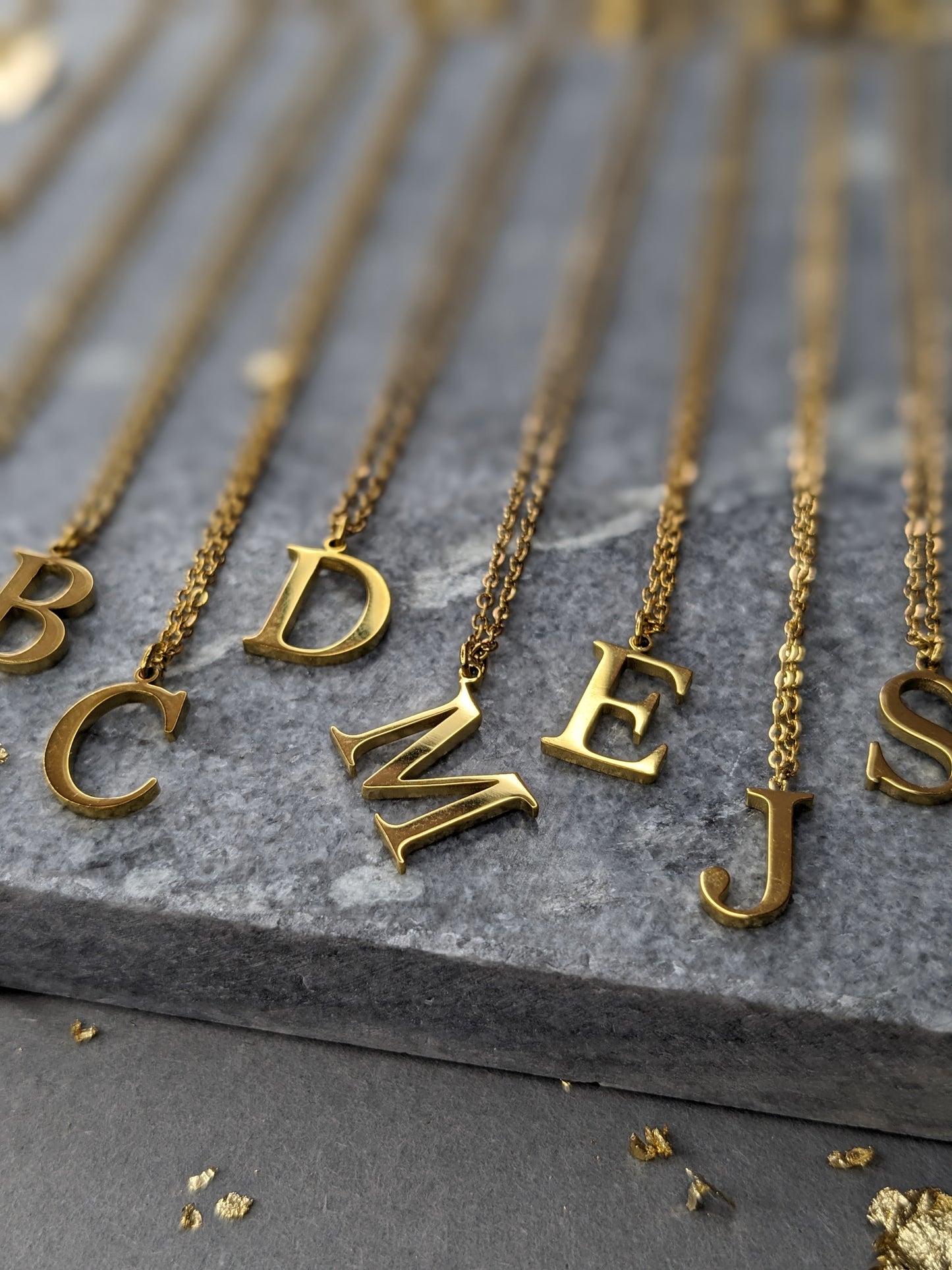 Collier Lettre V ✨