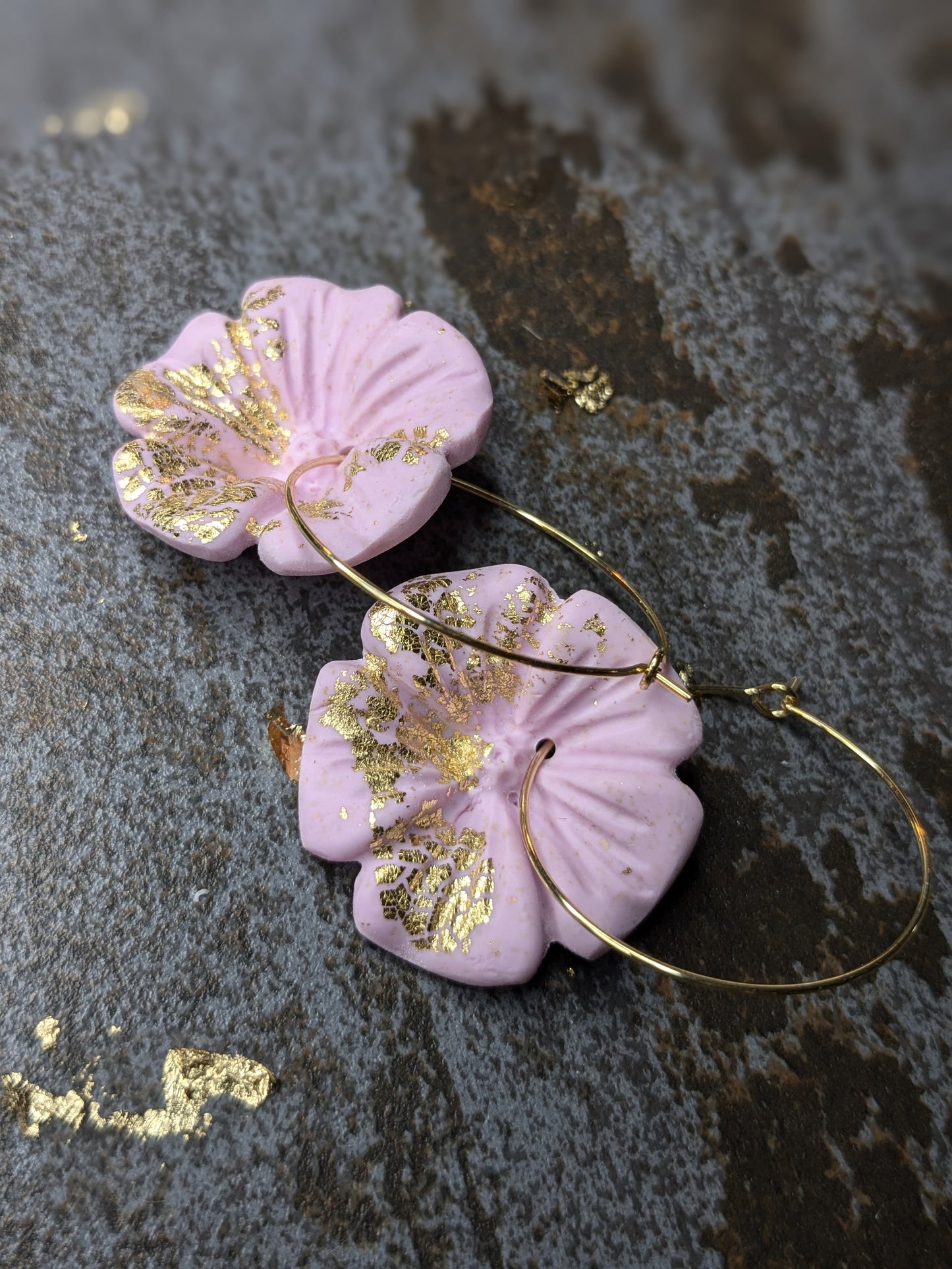 Boucle d'oreille Fleurs d'or 🌸