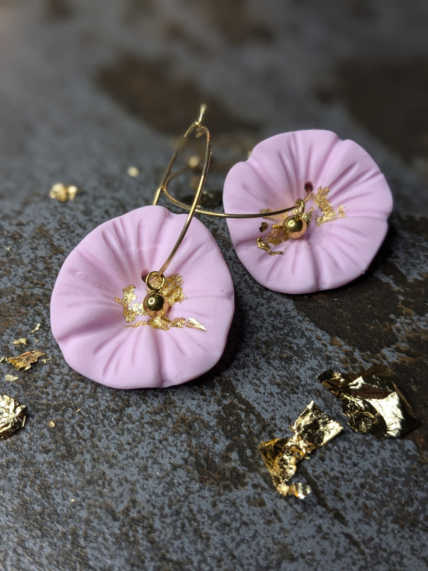 Boucle d'oreille Fleurs d'or 🌸