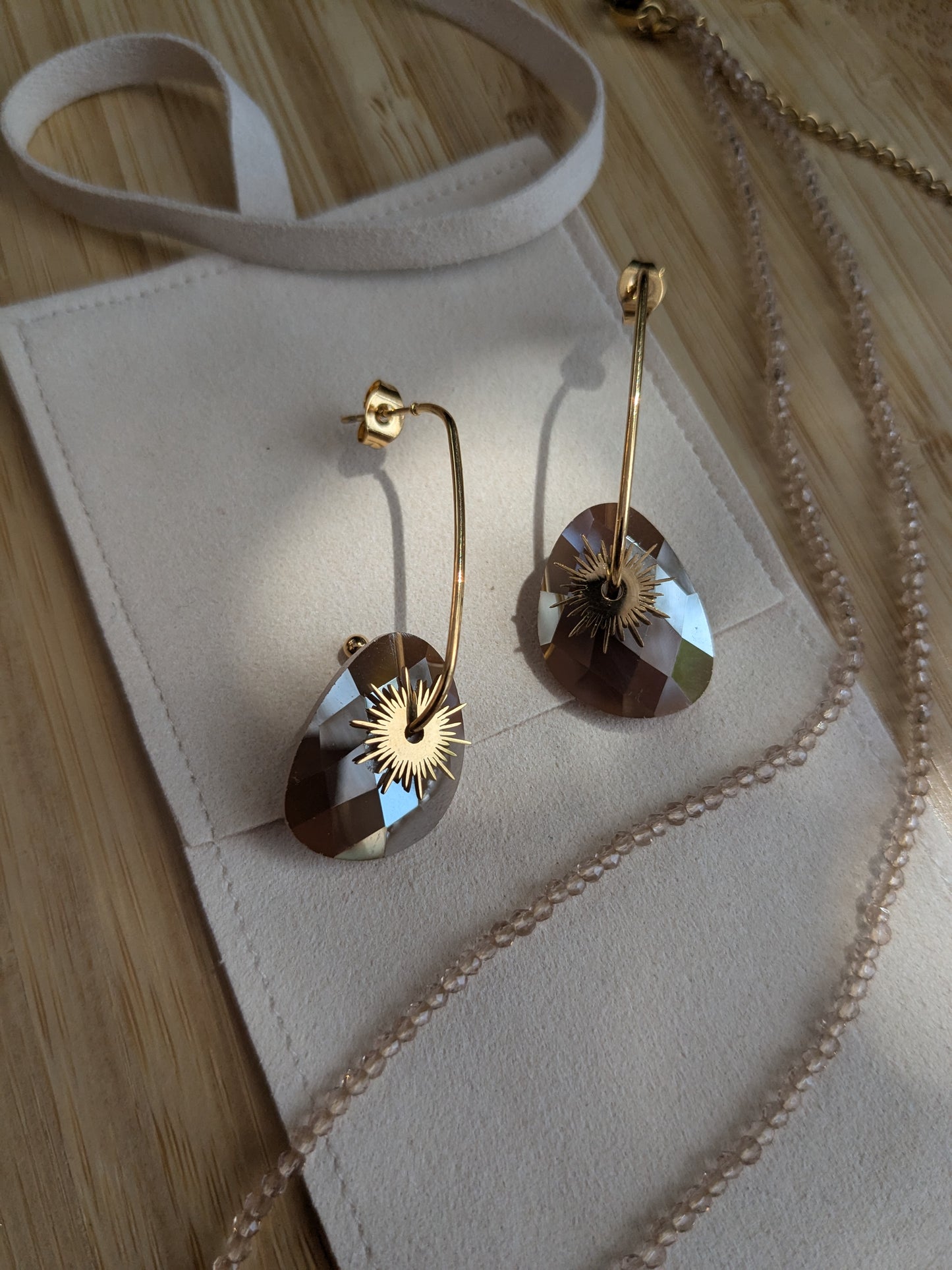 Boucle d'oreille Collection SunSet Lovers Beige Nacré