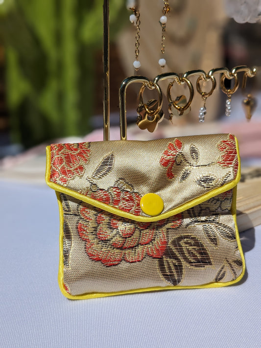 Pochette cadeau satiné 💛