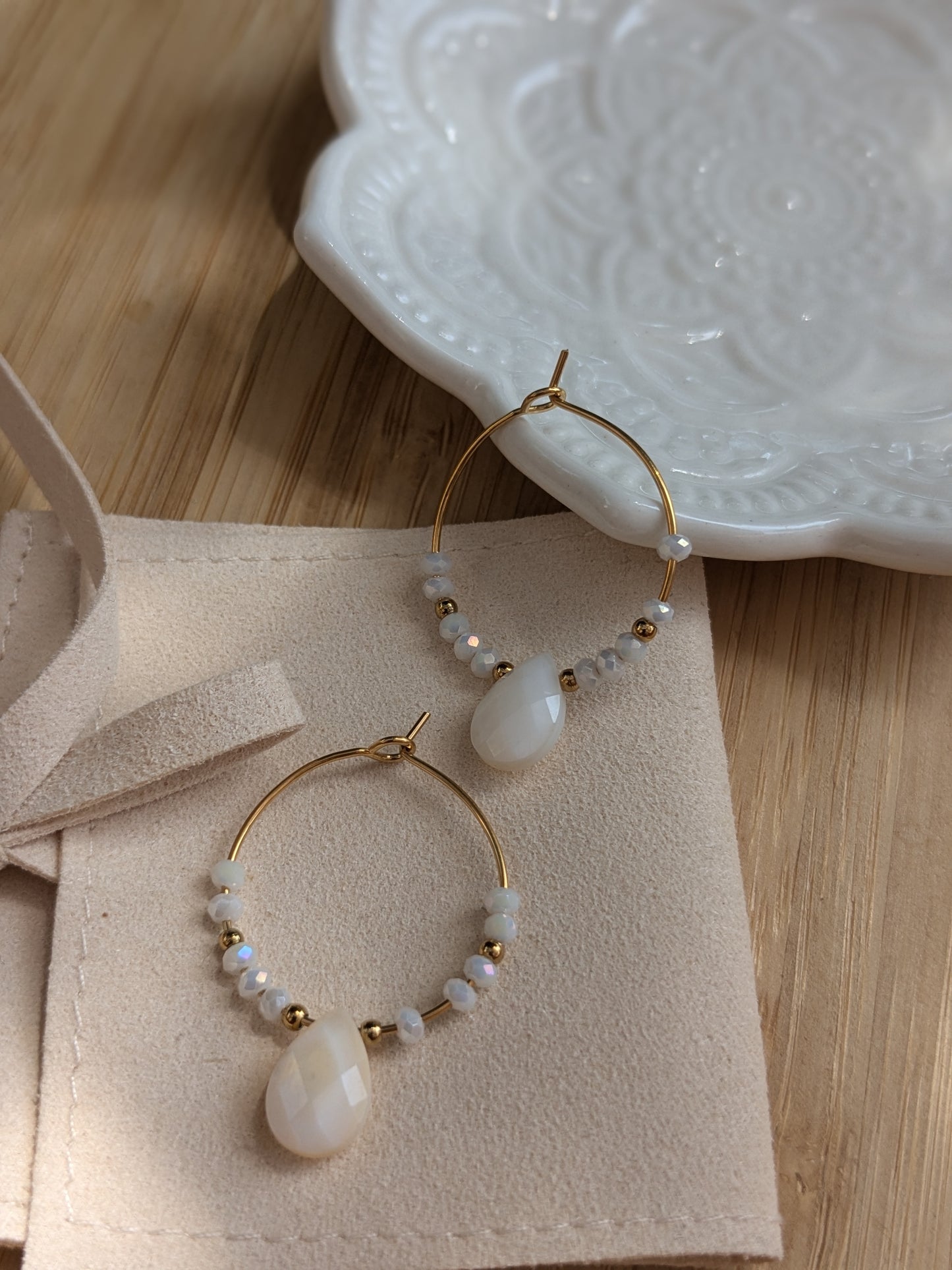 Créoles &  Perle de verre Blanche